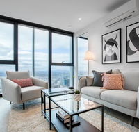 51 ModernGallery3Bd2Bth lv73 Free tram Mel CBD - Flights
