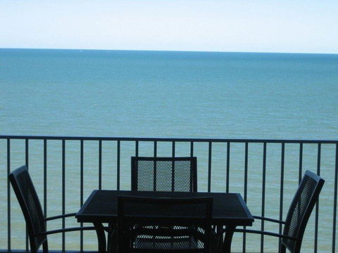Absolute Beachfront With Million Dollar Views - Flights 0