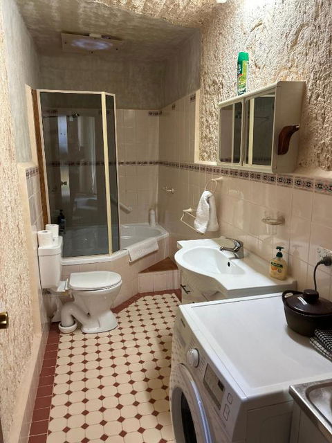 Down To Erth B&B - Flights 1