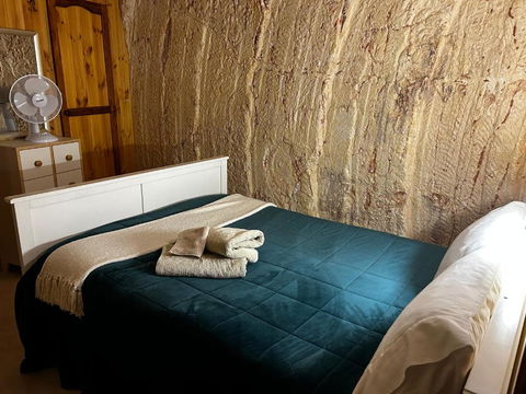 Down To Erth B&B - Flights 3