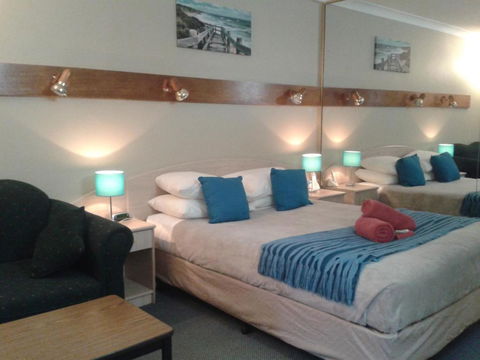 Elsinor Motor Lodge - Flights 1