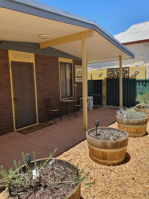 Flinders Ranges Bed And Breakfast - Flights 3