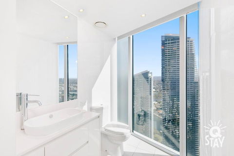 H Residences - QStay - Flights 1