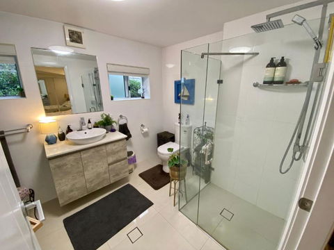 H2O Holiday Apartment Unit 14 - Flights 1