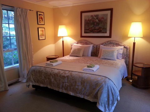 HEALESVILLE GETAWAY - Flights 3