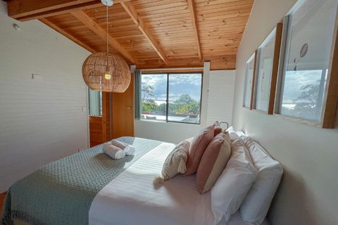 HEXAGON BEACH HOUSE Binalong Bay Of Fires Views - Flights 2