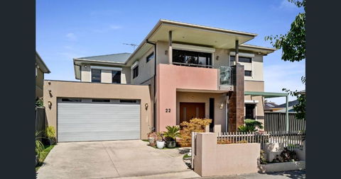 Home & Theatre, Golf, Highpoint - Flights 0