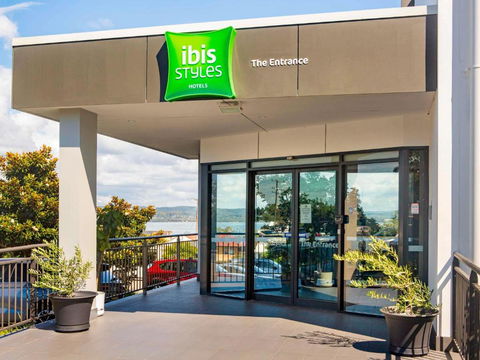 Ibis Styles The Entrance - Flights 2