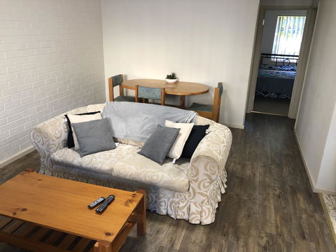 Affordable Comfortable Inglewood Apartment+Pool - Flights 2