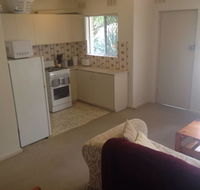 Affordable comfortable Inglewood apartmentPool - Flights