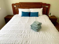 Book Truganina Accommodation Vacations Flights Flights