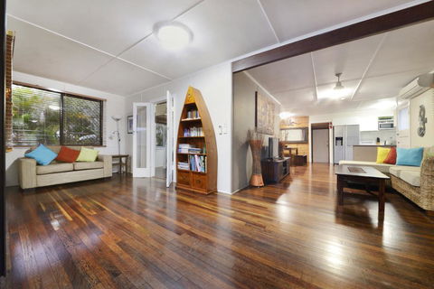 Airlie Getaway - Airlie Beach - Flights 0