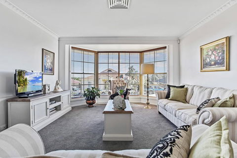 Allandale Bed & Breakfast - Flights 2