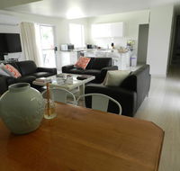 Almas Cottage - Flights