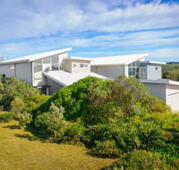 Anchors Beach House - Flights
