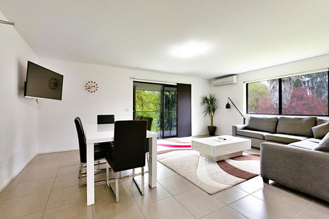 Apex Park Holiday Apartments - Flights 0