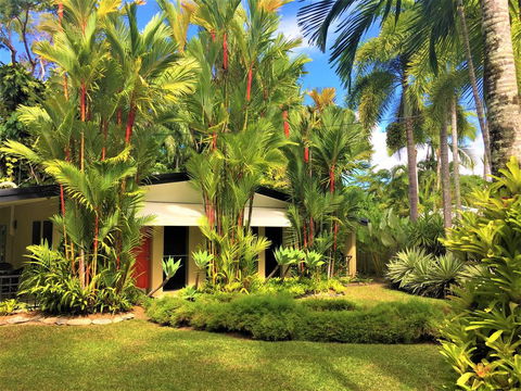 Aquatica - Luxe Holiday Home - Flights 1
