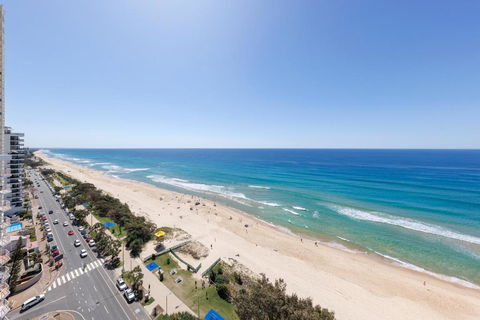 Meriton Suites Surfers Paradise - Flights 3