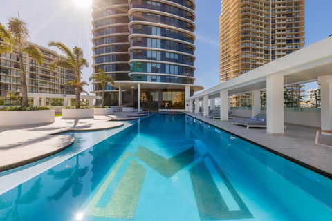 Meriton Suites Surfers Paradise - Flights 1