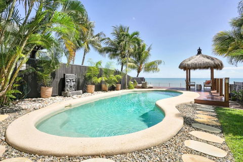 Mylara Beachfront Holiday Home - Flights 1