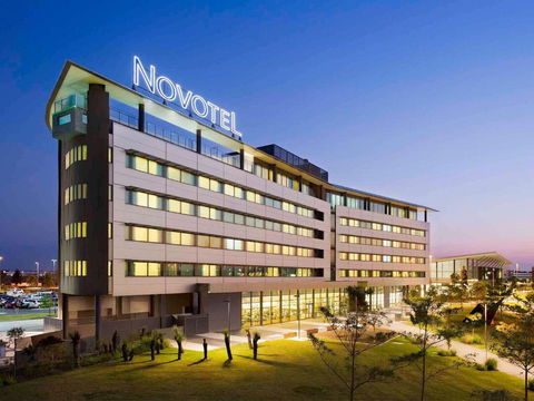 Novotel Brisbane Airport - Flights 3