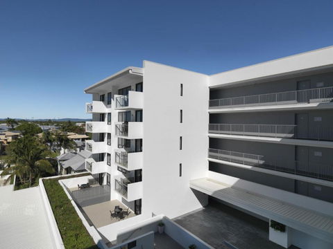 Oaks Mackay Carlyle Suites - Flights 3