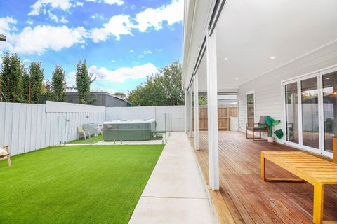 Perfect For Families And Groups - Large 5 Bedroom - Flights 1