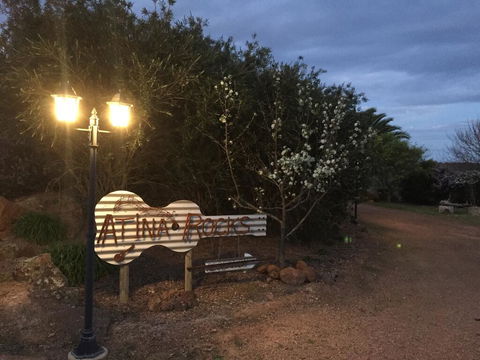 Atina Rocks Country Homestead - Flights 2