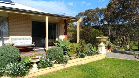Austiny Bed And Breakfast Victor Harbor - Flights 1