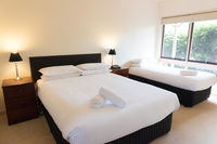 Book Warrenheip Accommodation Vacations Flights Flights
