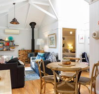 Bandalong Cottages - Flights
