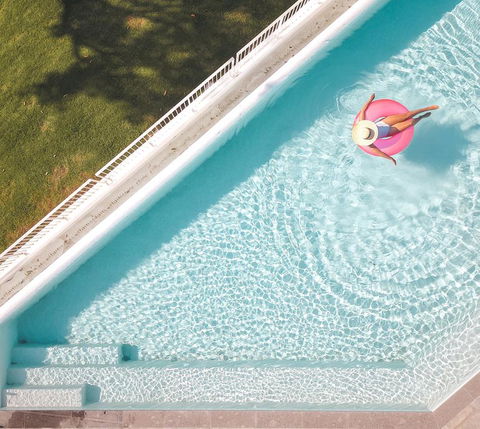 Bannisters Port Stephens - Flights 1