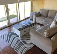 Bayview no 1 - Next to the Beach - Flights