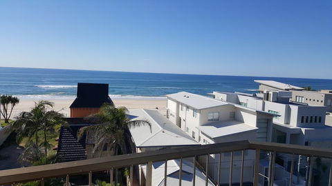 Beach Palms Holiday Apartments - Flights 2