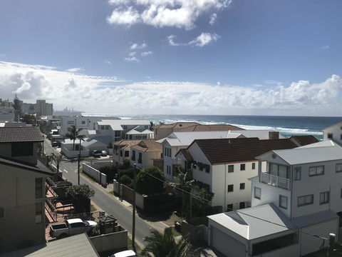 Beach Palms Holiday Apartments - Flights 3