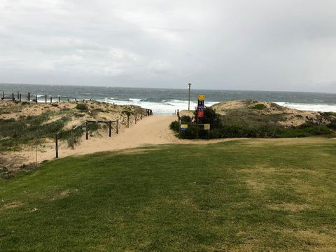 Beachfront Living Cronulla - Flights 1