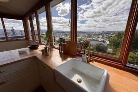 Renovated Cottage Near Cataract Gorge Launceston - Flights 2