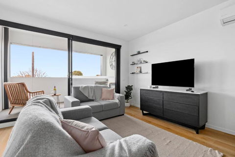 Retreat On Bellerine I 2BR Apartment I Geelong CBD - Flights 0