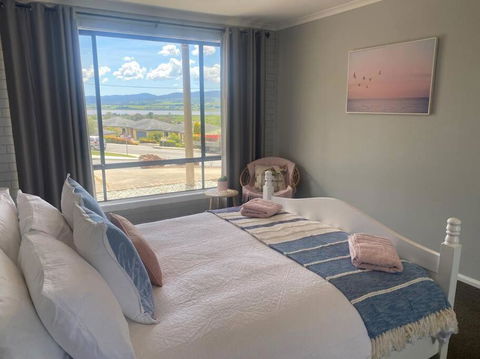 Riverview Apartment - Flights 3