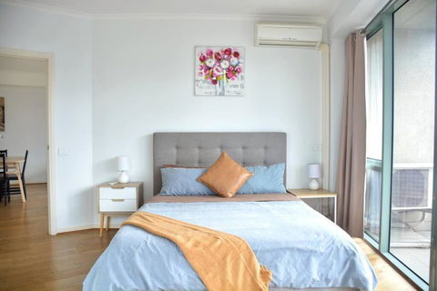 RiverView Spacious 3BR2Bath2Car WifiPoolGym Crown - Flights 1