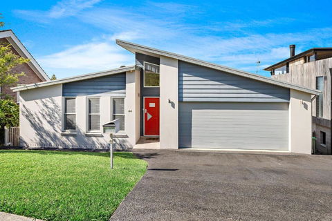 Riverleigh, Gerroa - Flights 2