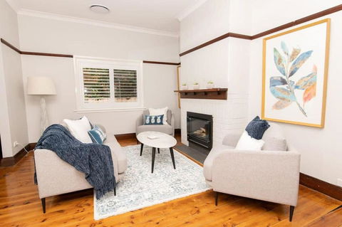 Rose Hill On Hamer, 1940s Charming Cottage Near Cook Park - Flights 2