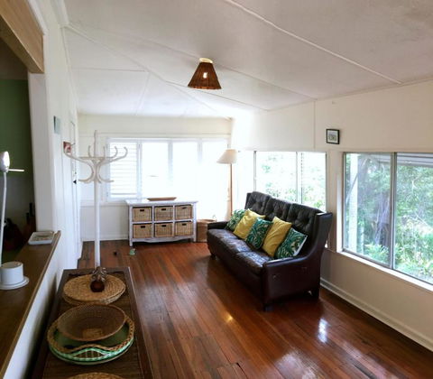 Rosemaree, 24 East Street - Flights 1