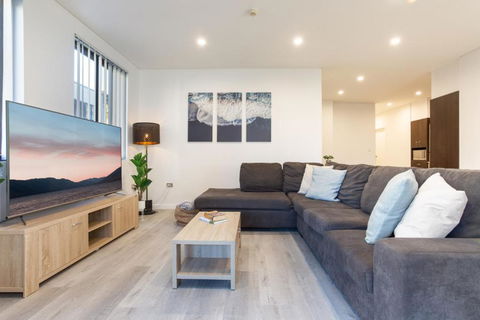 Stylish 2-Bed Unit With Garden Patio And Balcony - Flights 1