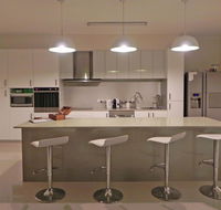 Beautifully Appointed Large Family Home - Flights