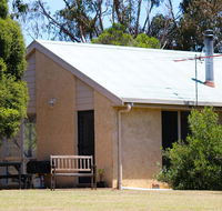 Bells Beach Cottages - Flights