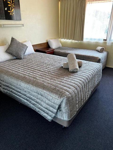 Y Motels Gympie - Flights 1