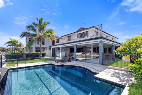 YALLA24-Luxury Resort Style Home - Flights 0