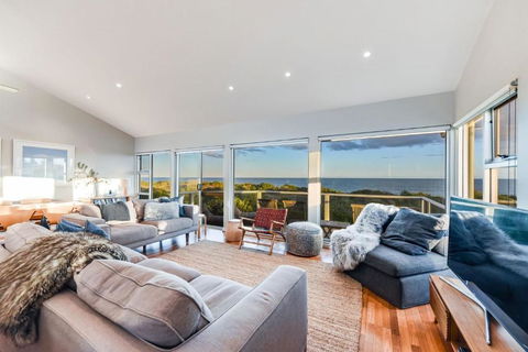A Surfers Paradise At Chiton Rocks Pets Welcome - Flights 2