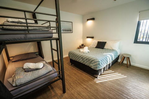 YHA Byron Bay - Flights 2